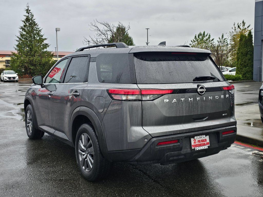 Used 2025 Nissan Pathfinder SV AWD/4WD image 7