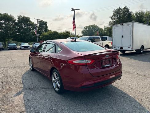 Used 2014 Ford Fusion SE w/ Equipment Group 201A FWD image 3