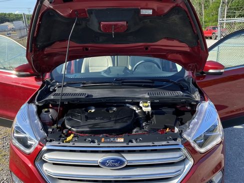 Used 2019 Ford Escape Titanium image 20
