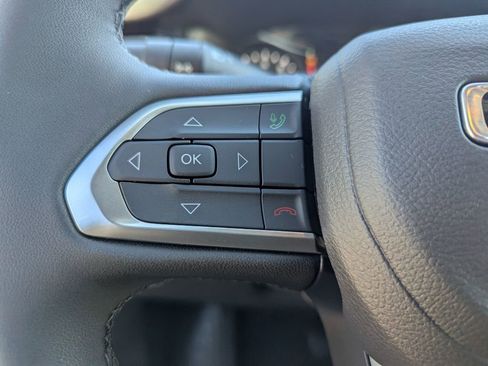 New 2026 Jeep Compass Latitude image 17