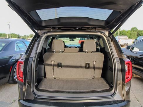 Used 2020 GMC Acadia SLE w/ Driver Convenience Package FWD image 5