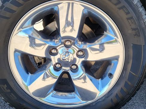Used 2019 RAM 1500 Lone Star AWD/4WD image 12