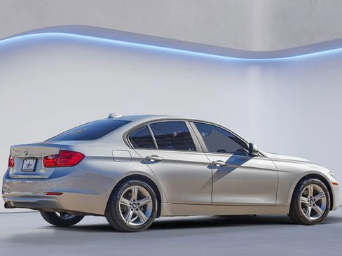 Used 2014 BMW 320i Sedan image 11