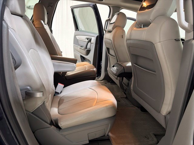 Used 2015 Chevrolet Traverse LTZ AWD/4WD image 30