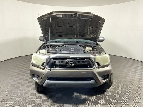 Used 2012 Toyota Tacoma 4x4 Double Cab w/ TRD Off-Road Pkg image 5