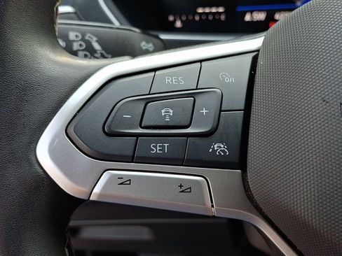 Used 2024 Volkswagen Tiguan SE AWD/4WD image 22