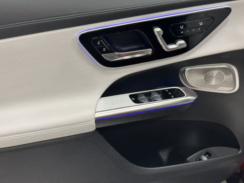 New 2026 Mercedes-Benz GLC 350e 4MATIC image 10