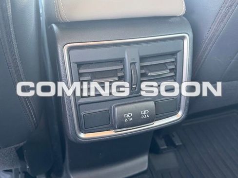 Used 2020 Subaru Forester Limited image 19