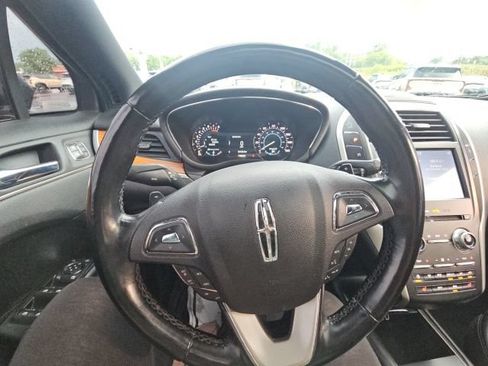 Used 2019 Lincoln MKC Select w/ MKC Climate Package AWD/4WD image 16