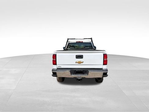 Used 2018 Chevrolet Silverado 3500 W/T AWD/4WD image 4