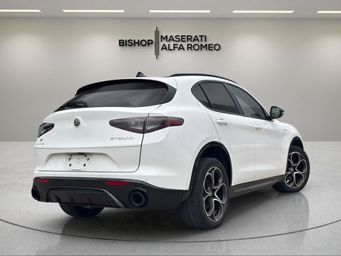Used 2024 Alfa Romeo Stelvio Veloce AWD/4WD image 5