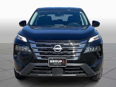 Used 2025 Nissan Rogue SV image 5