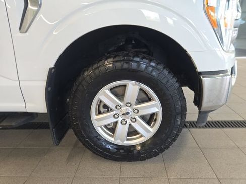 Used 2022 Ford F150 XLT w/ Equipment Group 301A Mid AWD/4WD image 9