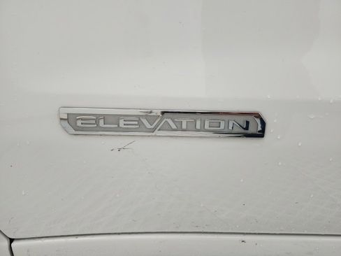 Used 2024 GMC Sierra 1500 Elevation image 12