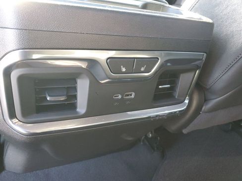 Used 2024 Chevrolet Silverado 2500 High Country w/ Technology Package image 24