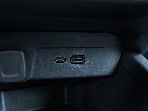 Used 2024 Chevrolet Trax RS w/ Sunroof Package image 24