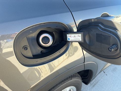 New 2025 Dodge Hornet GT w/ Cold Weather Group AWD/4WD image 17