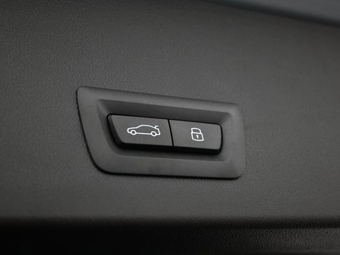 Used 2025 BMW X3 xDrive30i w/ Premium Package image 23