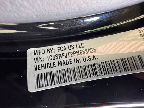 Used 2023 RAM 1500 Laramie AWD/4WD image 31