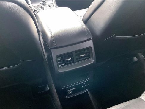 Used 2018 Ford Edge SEL w/ Equipment Group 201A image 32