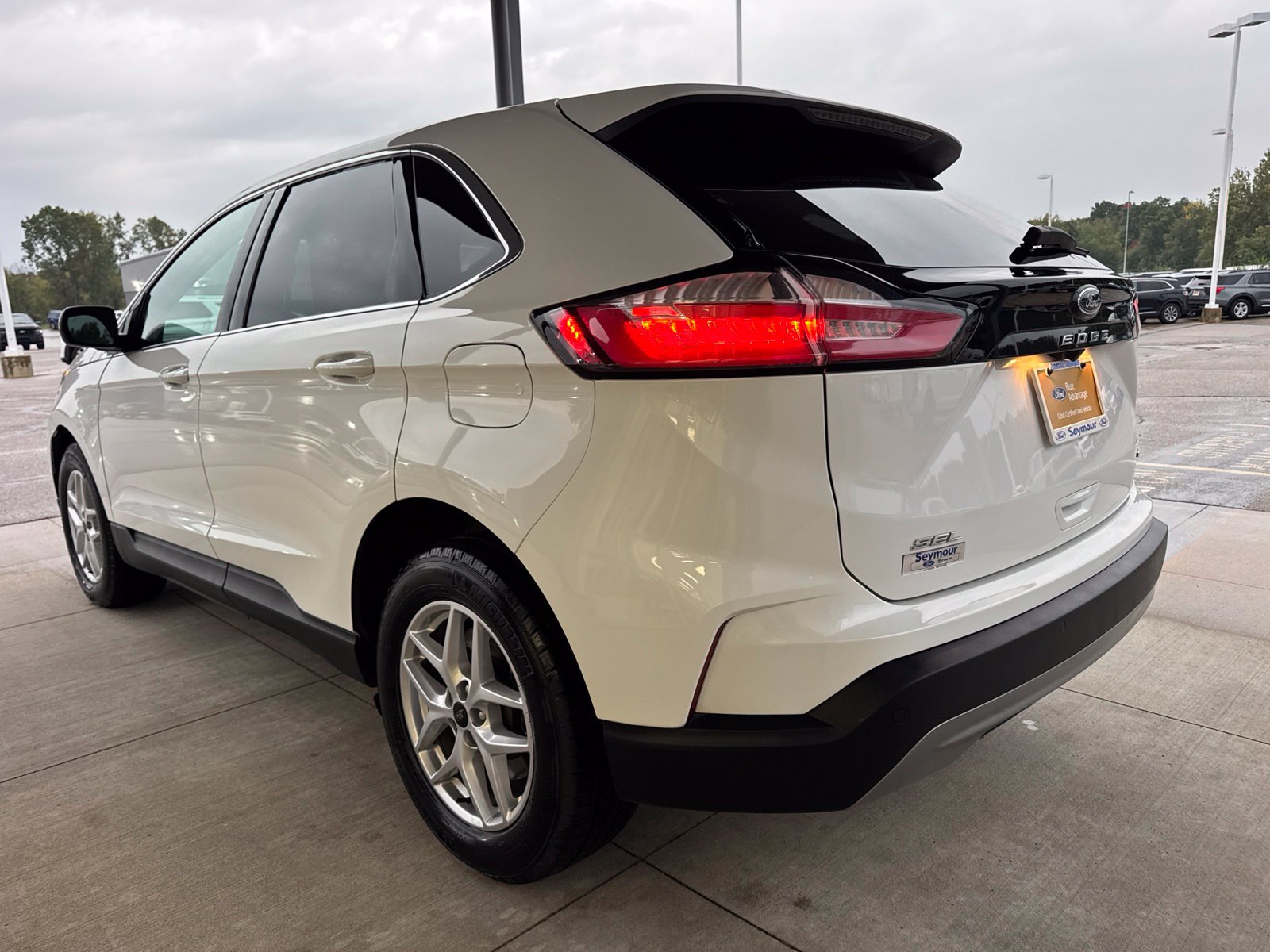 Certified 2024 Ford Edge SEL w/ Convenience Package AWD/4WD image 5
