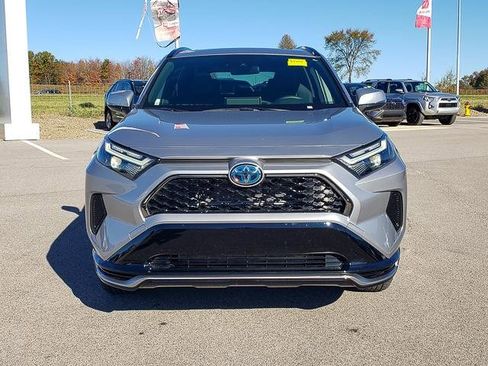 Used 2024 Toyota RAV4 SE image 2