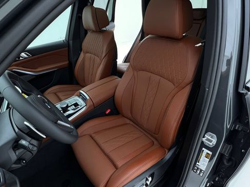 New 2026 BMW X5 M60i w/ Climate Comfort Package AWD/4WD image 8