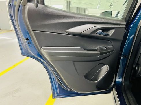 Used 2021 Chevrolet TrailBlazer LS image 25