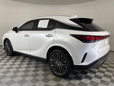 Used 2024 Lexus RX 350 FWD w/ Convenience Package image 4