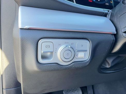 Used 2022 Mercedes-Benz GLE 350 w/ 3rd Row Seat Package image 14