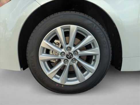 New 2026 Toyota Corolla SE FWD image 10