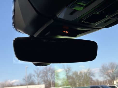 Used 2020 Porsche Cayenne S image 28