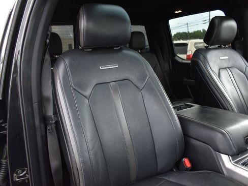Used 2015 Ford F150 Platinum w/ Equipment Group 701A Luxury AWD/4WD image 32