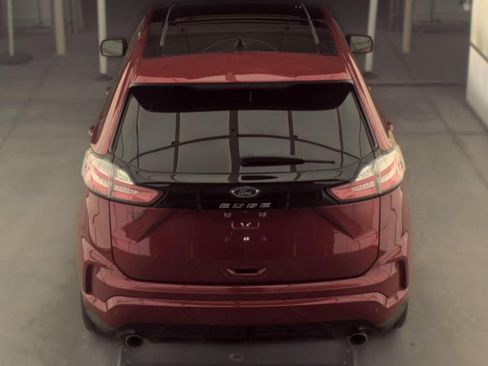 Used 2021 Ford Edge ST-Line FWD image 4