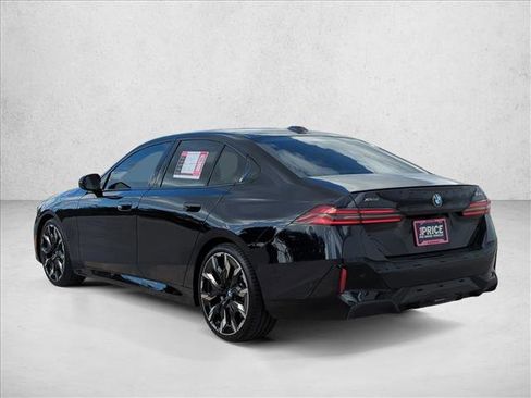 Used 2026 BMW 540i xDrive w/ M Sport Package image 7