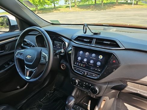 Used 2021 Chevrolet TrailBlazer ACTIV w/ Sun and Liftgate Package AWD/4WD image 13
