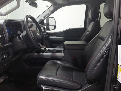 Used 2024 Ford F250 Lariat w/ Lariat Ultimate Package AWD/4WD image 16