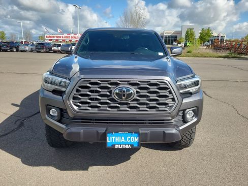 Used 2023 Toyota Tacoma TRD Off-Road w/ TRD Premium Off Road Package image 14