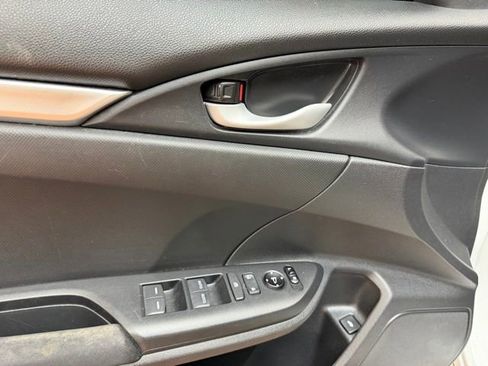 Used 2020 Honda Civic LX image 17