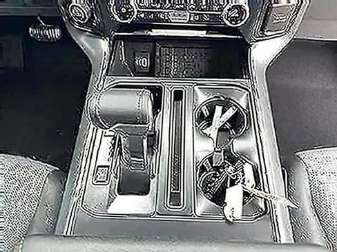 New 2025 Ford F150 Lariat w/ Equipment Group 502A High AWD/4WD image 18