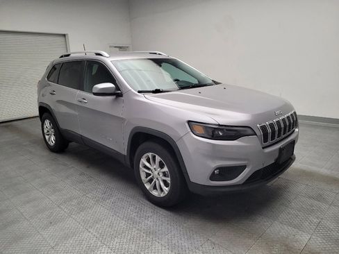 Used 2019 Jeep Cherokee Latitude w/ Popular Appearance Group AWD/4WD image 13