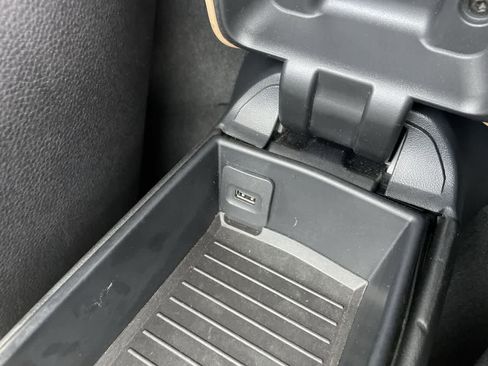 Used 2017 Porsche 718 Boxster image 24