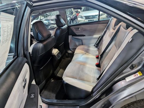 Used 2016 Toyota Camry XSE w/ Moonroof Package FWD image 21