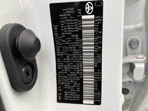 Used 2024 Toyota Corolla LE image 32