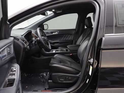 Used 2022 Ford Edge ST image 5
