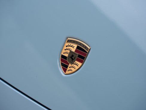 Used 2025 Porsche 911 Carrera 4 GTS image 4