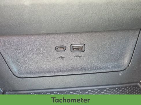 Used 2025 Chevrolet Equinox LT AWD/4WD image 32