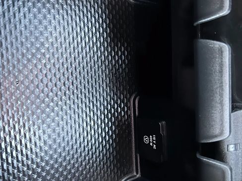 Used 2019 RAM 1500 Limited AWD/4WD image 75