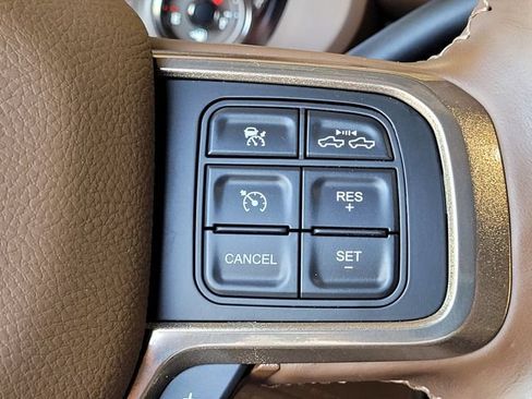 Used 2021 RAM 2500 Limited AWD/4WD image 30