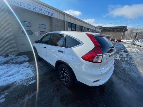 Used 2016 Honda CR-V SE image 5
